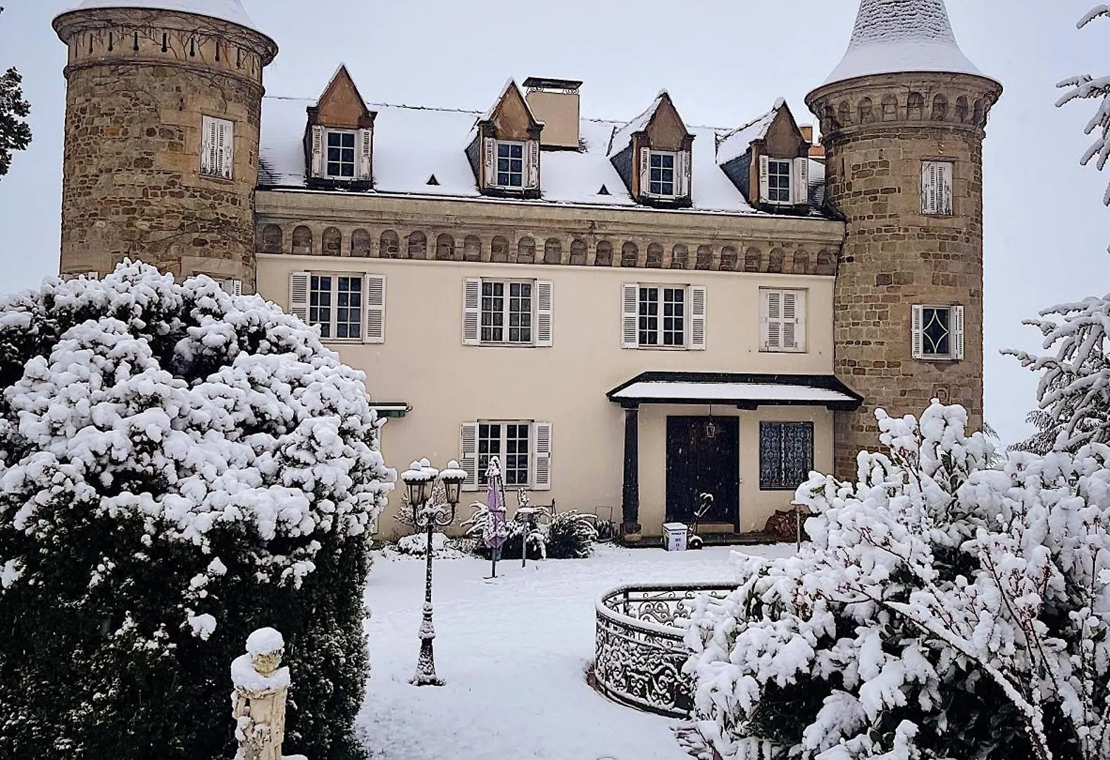 Bed & Breakfast Chateau Philip Saint-Genet-Lerpt