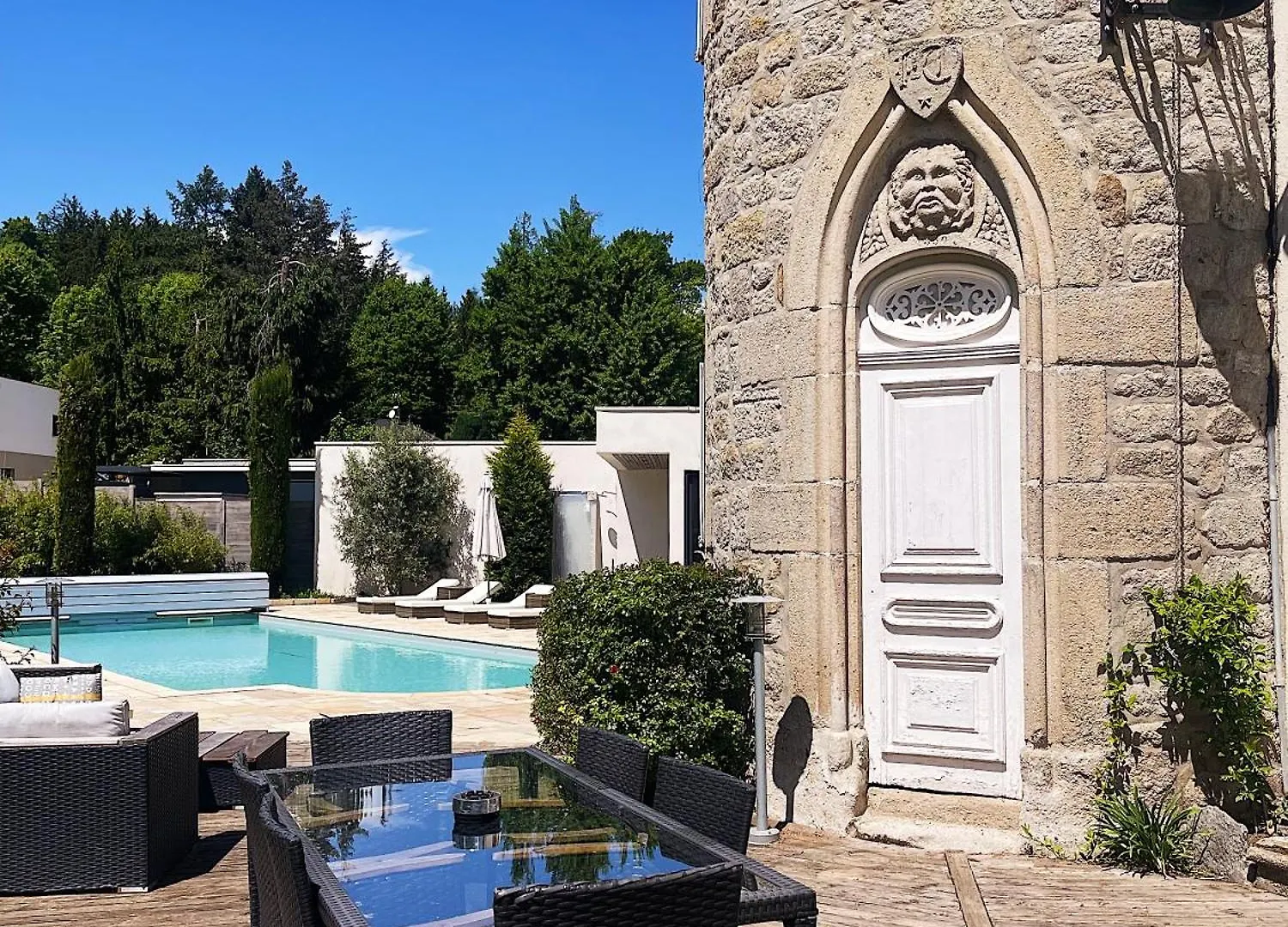 Chateau Philip Saint-Genet-Lerpt
